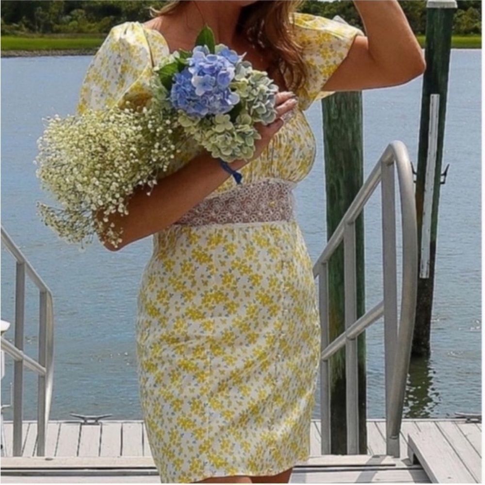 NWT For Love and Lemons Daffodil Mini Yellow Dress Puff Sleeve in Floral Size XS - Picture 6 of 10